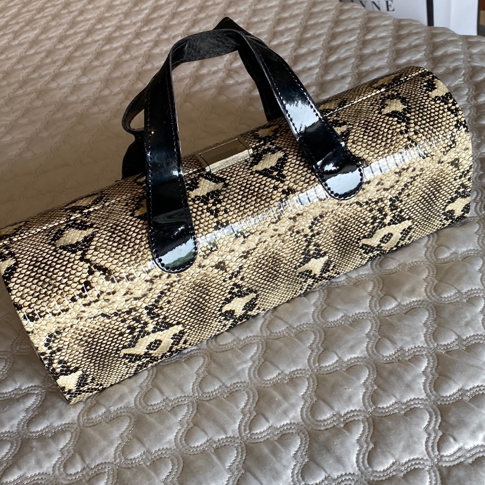 Clutch bag